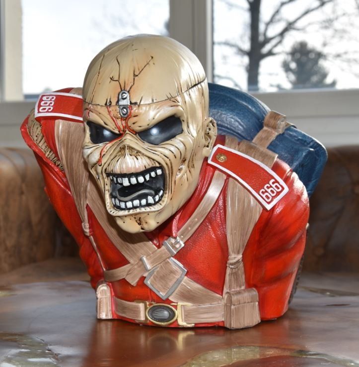 Iron Maiden The Trooper Eddie Bust Box Ausstellungsstück Kaufen