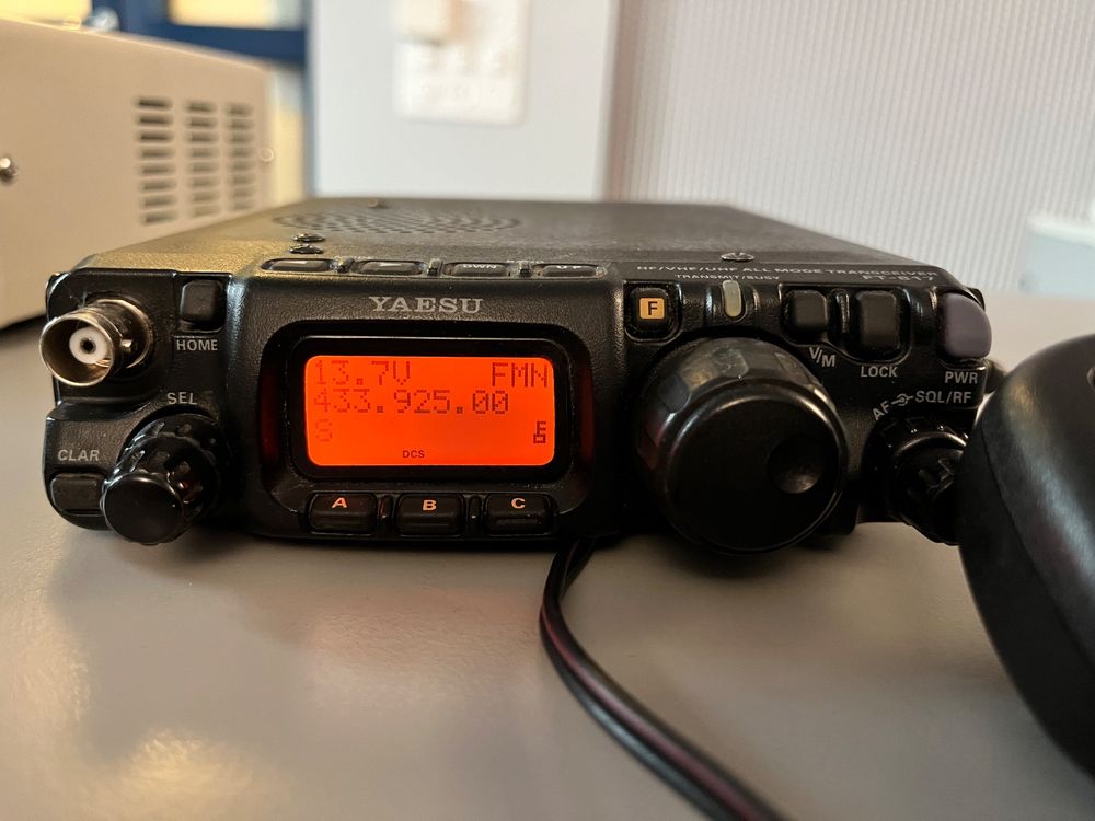 YAESU FT 817ND HF VHF UHF ALL Mode Transceiver Kaufen Auf Ricardo