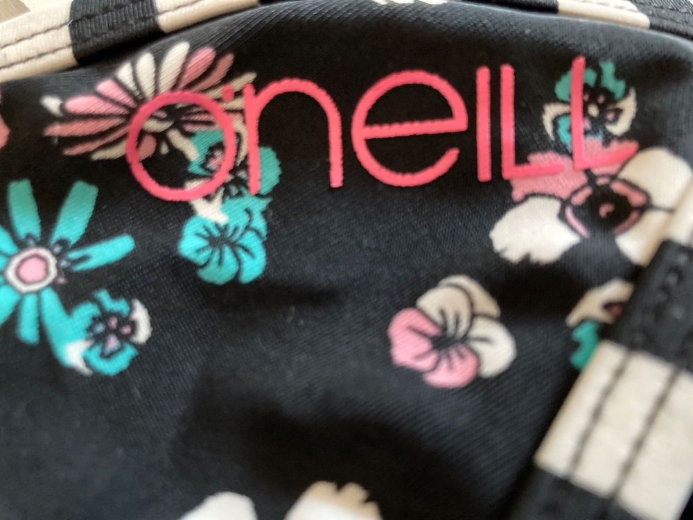Bikini Mädchen Gr 152 von ONeill Gebraucht in Zürich für CHF 5