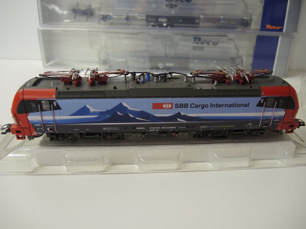 Q43 Märklin SBB Vectron mit Rola Zug Kaufen auf Ricardo