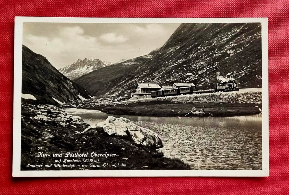 Oberalp Passhöhe Furka Oberalp Bahn FO bei der Station Kaufen auf