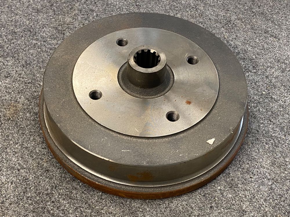 Bremstrommel zu VW Käfer Bohrung 4 x 130 mm Neu Kaufen auf Ricardo