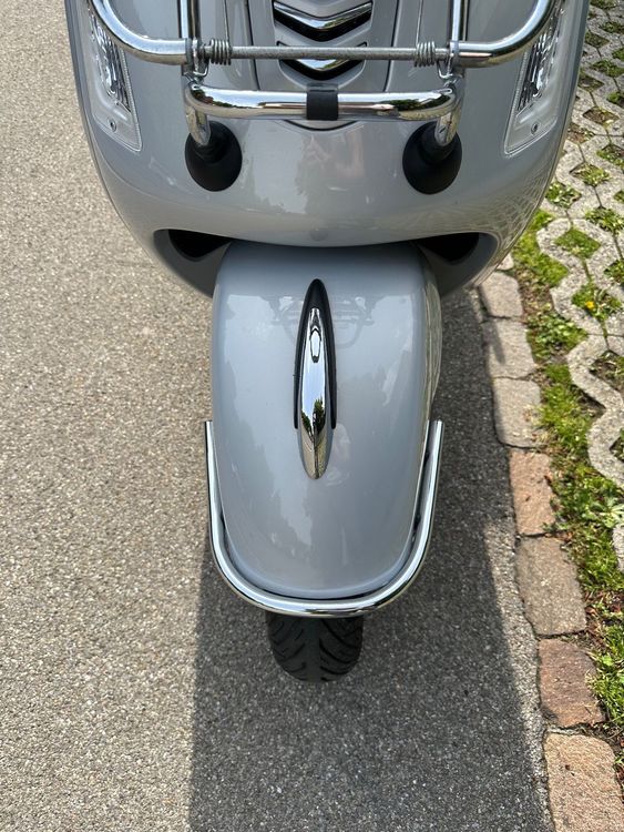 Sch Ne Vespa Gts Super Touring Grigio Marone Kaufen Auf Ricardo