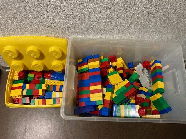 2 Kisten Lego Duplo Kaufen Auf Ricardo