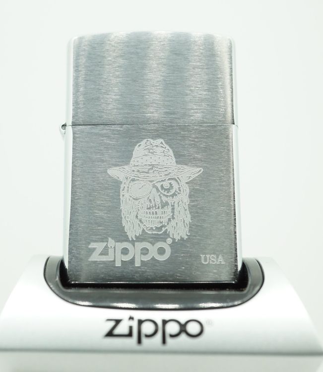 ZIPPO SKULL WITH HAT Engraved 2007 UNGEZUENDET Kaufen Auf Ricardo