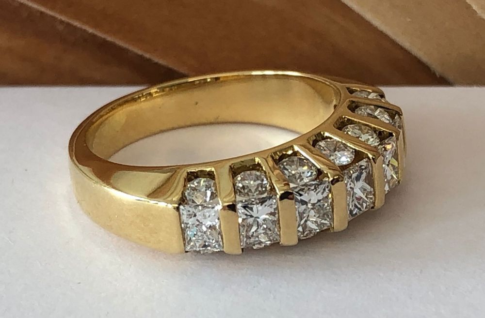 Massiver Ring Gg Mit Brillanten Oben Und Seitlich Kaufen Auf Ricardo