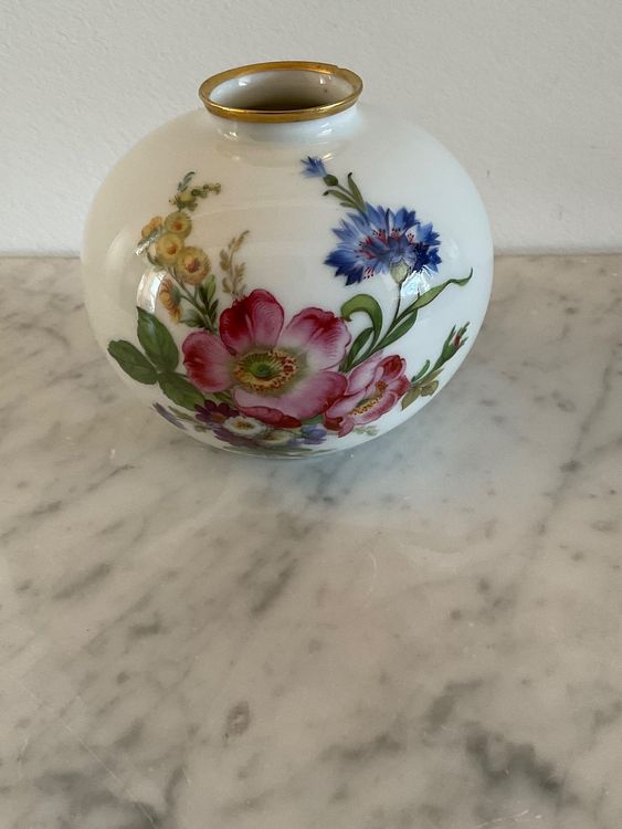 LINDNER PORZELLAN VASE MIT BLUMEN GOLDRAND Kaufen Auf Ricardo