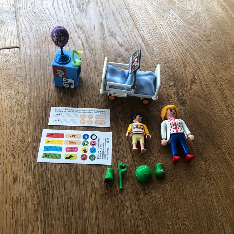 Playmobil Spital Mit Krankenwagen Und Viel Zubeh R Kaufen Auf Ricardo