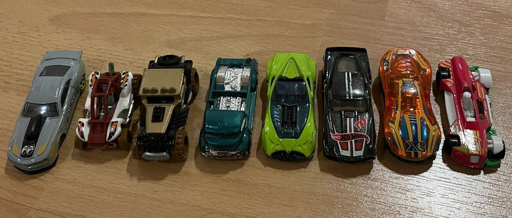 Hot Wheels Auto Set Gebraucht in Mollis für CHF 5 mit Lieferung auf
