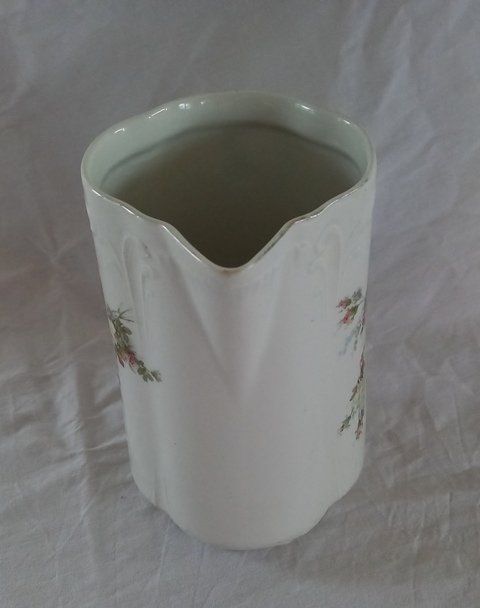 Pot Ancien Lait En Porcelaine Avec D Cor Fleurs Kaufen Auf Ricardo