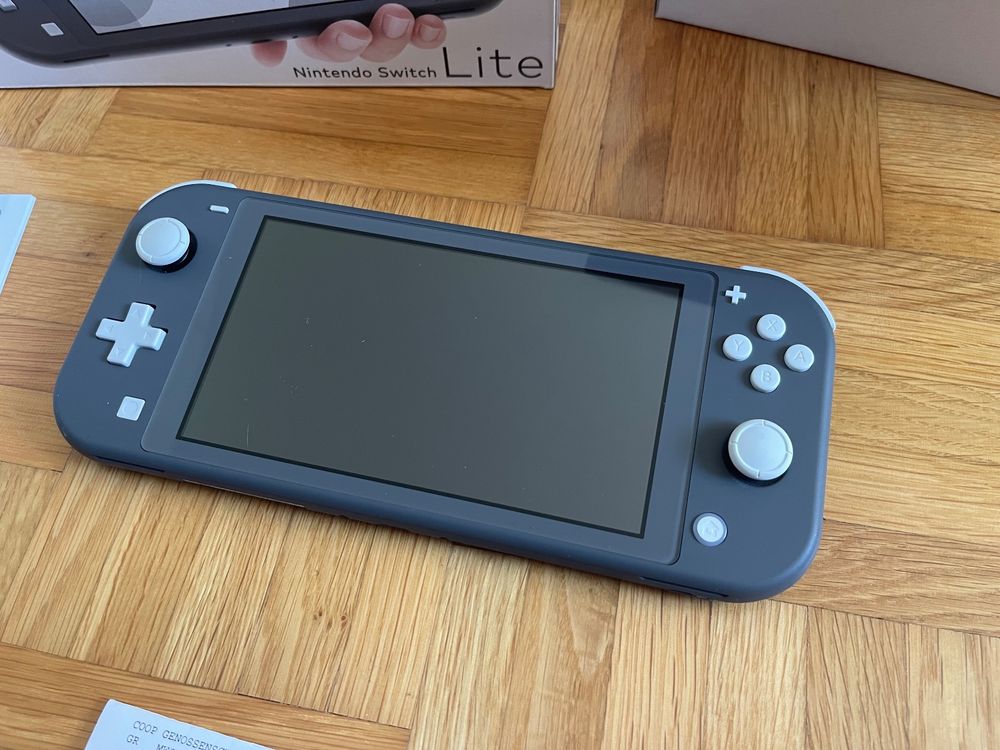 Nintendo Switch Lite Ovp Mit Garantie Kaufen Auf Ricardo