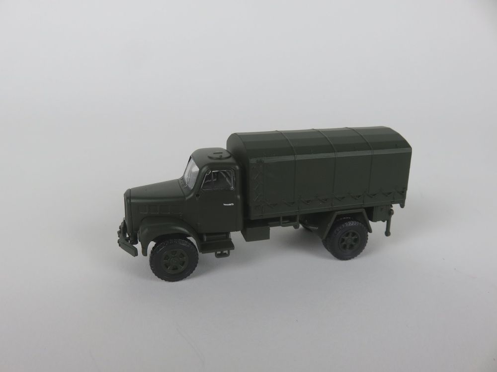 Sammlermodell Militär LKW Saurer 2DM 1 87 Kaufen auf Ricardo