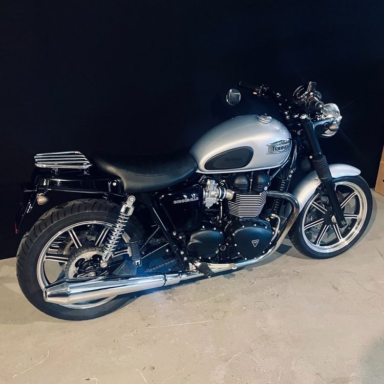 TRIUMPH Bonneville 900 I Naked Bike Kaufen Auf Ricardo