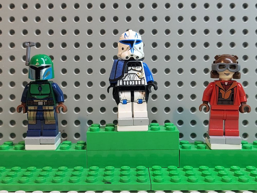 3 Lego Minifiguren Aus Der Serie Star Wars Mit Captain Rex2 Kaufen