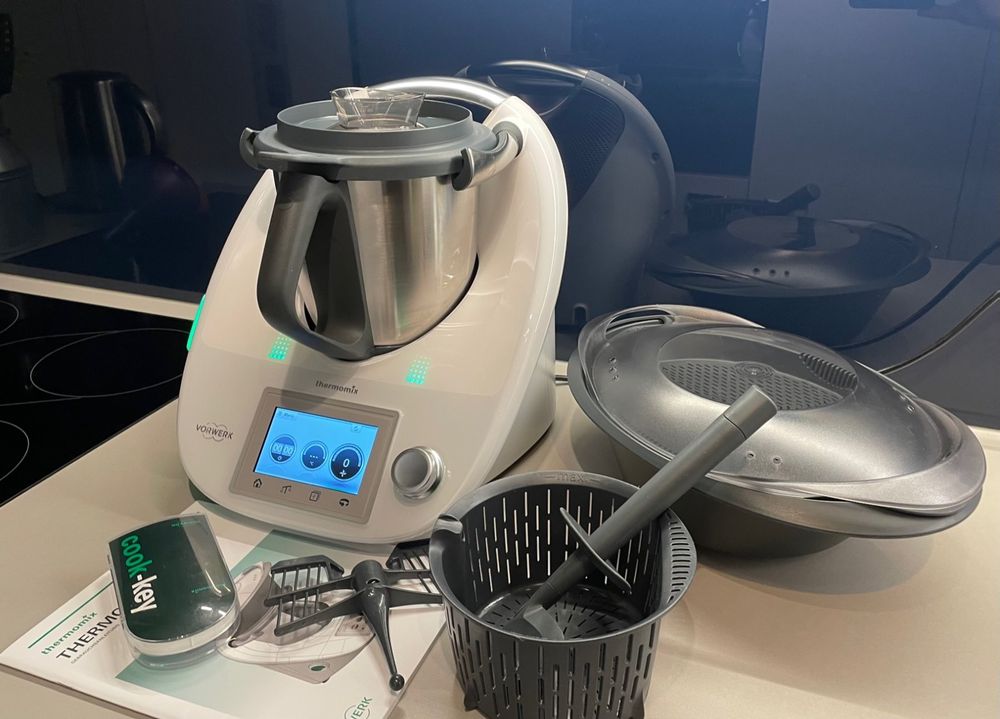 Thermomix Tm Mit Diversem Zubeh R Inkl Cook Key Kaufen Auf Ricardo