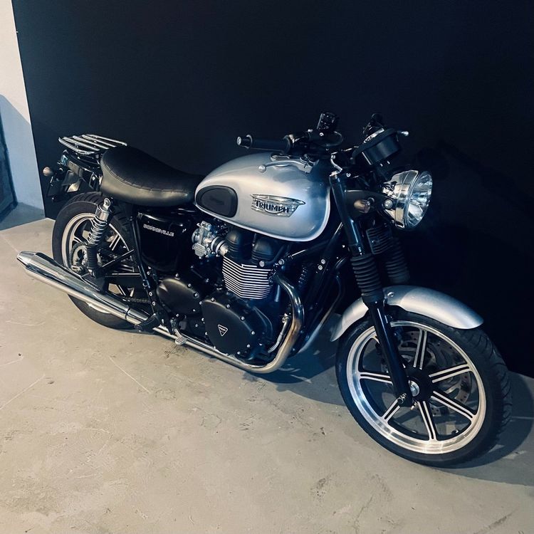 Triumph Bonneville I Naked Bike Kaufen Auf Ricardo