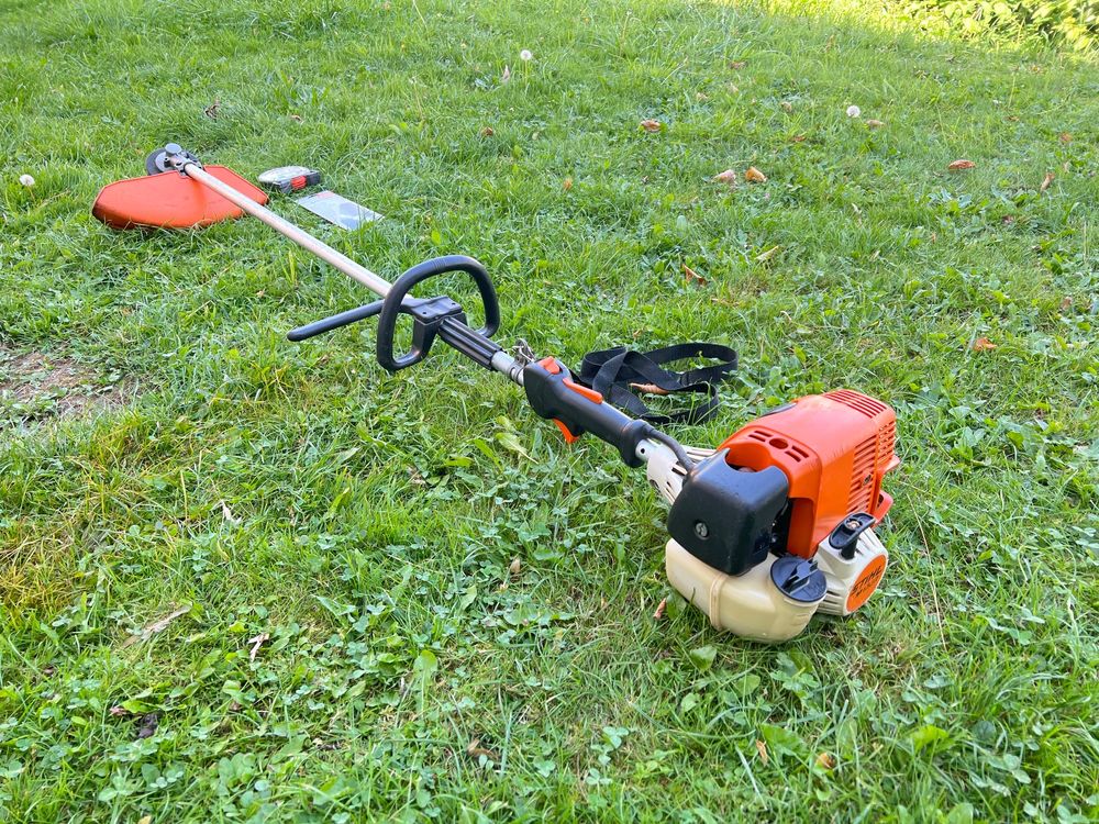 Profi Rasentrimmer Stihl Fs R Im Gutem Zustand Kaufen Auf Ricardo