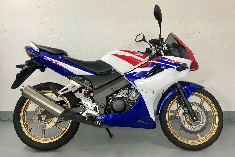 Honda Cbr R Jc Tricolore Frisch Ab Mfk Acheter Sur Ricardo