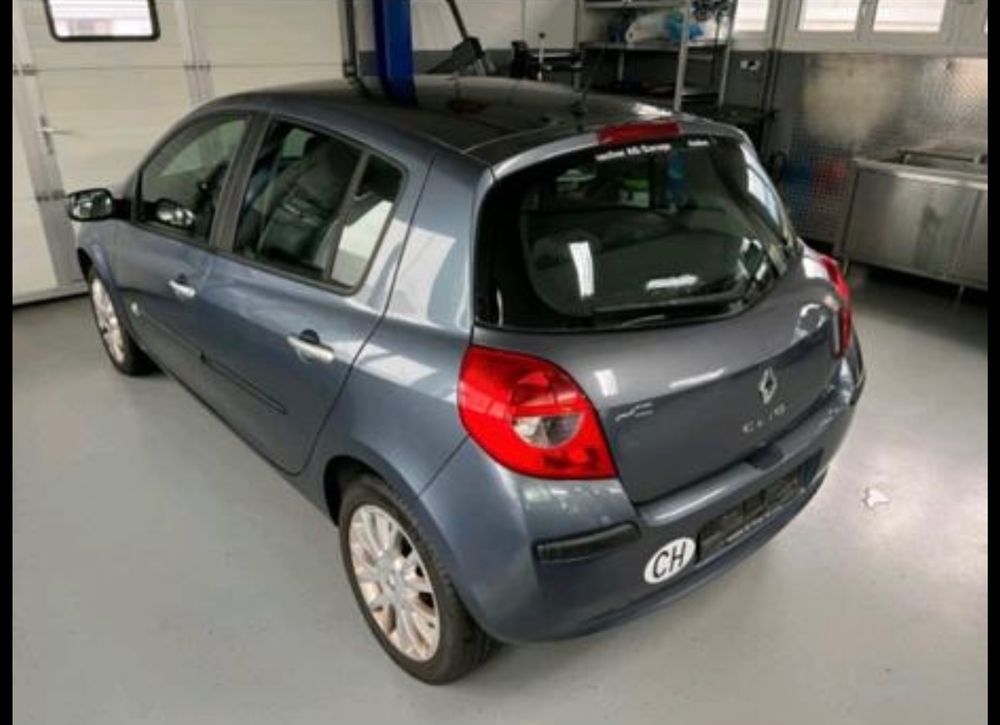 Renault Clio 2007 2 0 Benzin Automat 8 Fach Bereift Kaufen Auf Ricardo