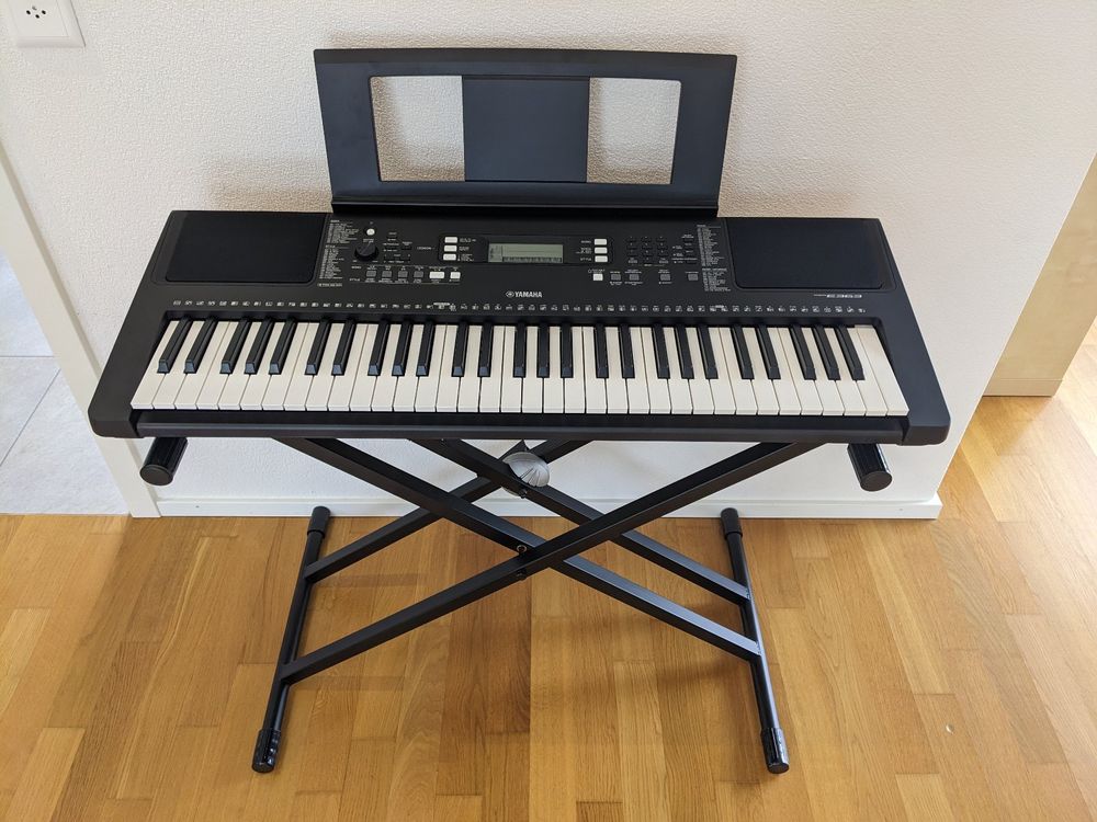 Keyboard Yamaha PSR E363 inkl Ständer Cover Kaufen auf Ricardo