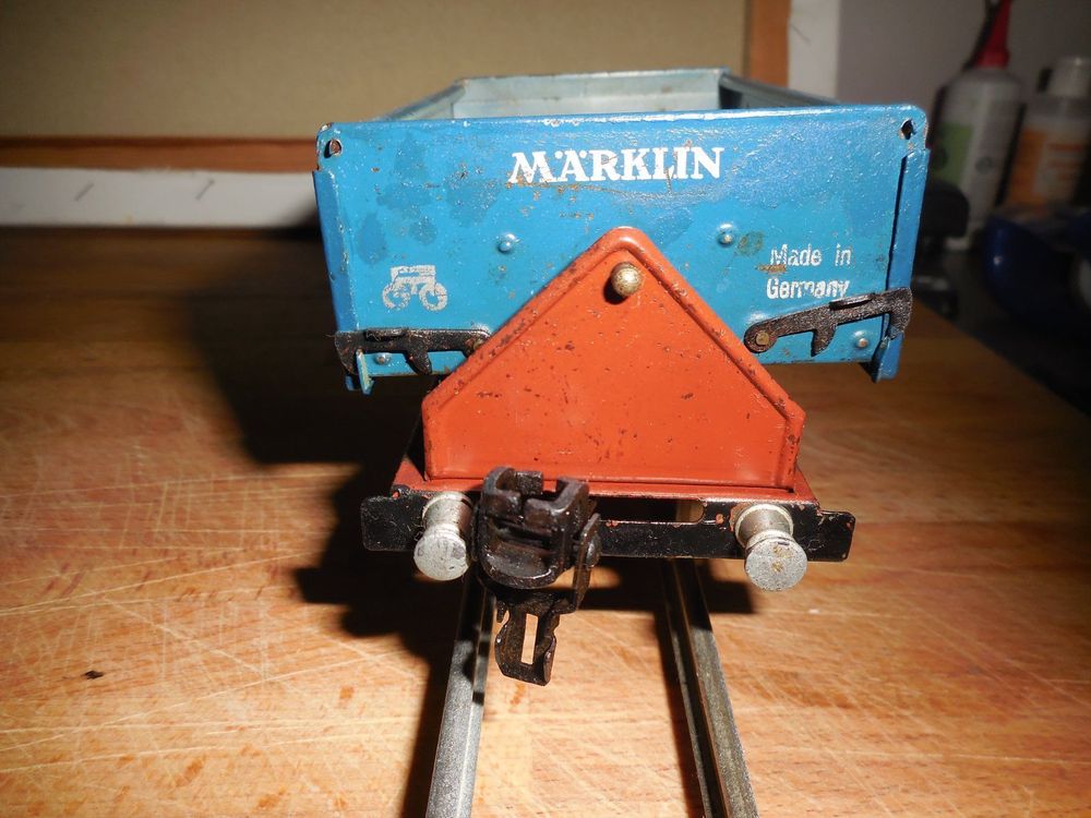 Märklin Waggon zu Kippen 18770 Spur 0 blau TOP Stück Kaufen