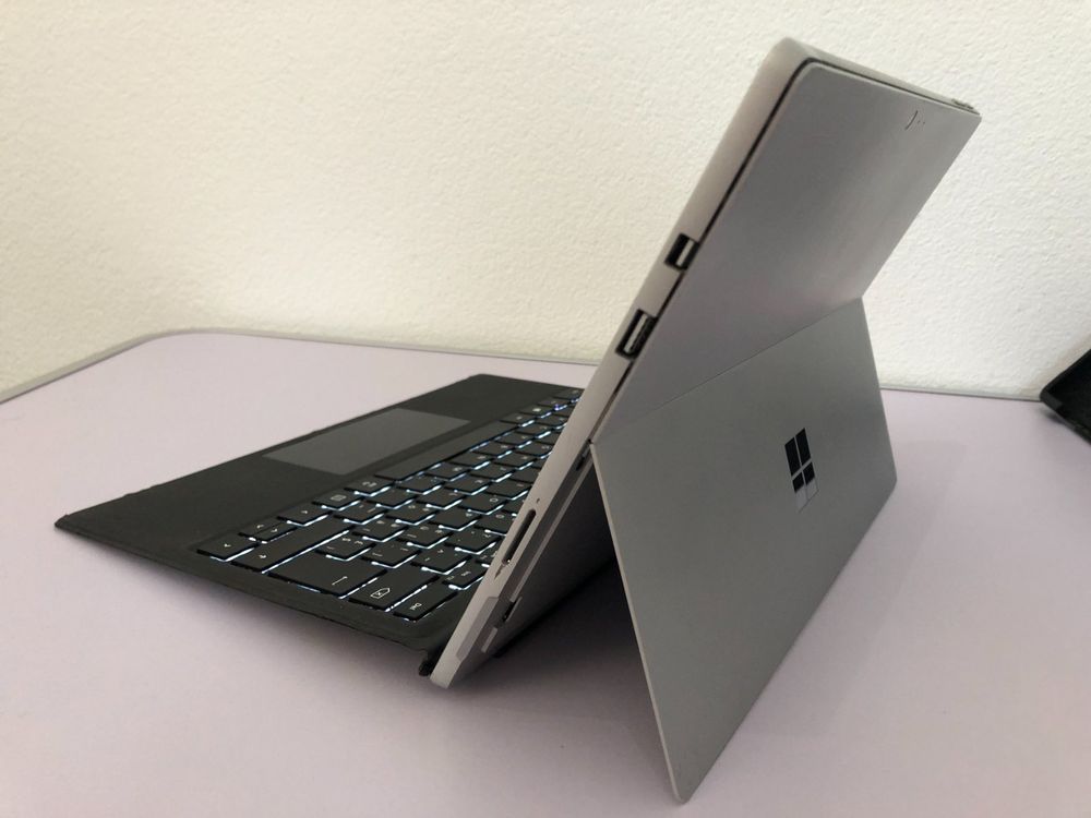 Surface Pro Mit Zubeh R I U Gb Ram Gb Ssd Kaufen Auf