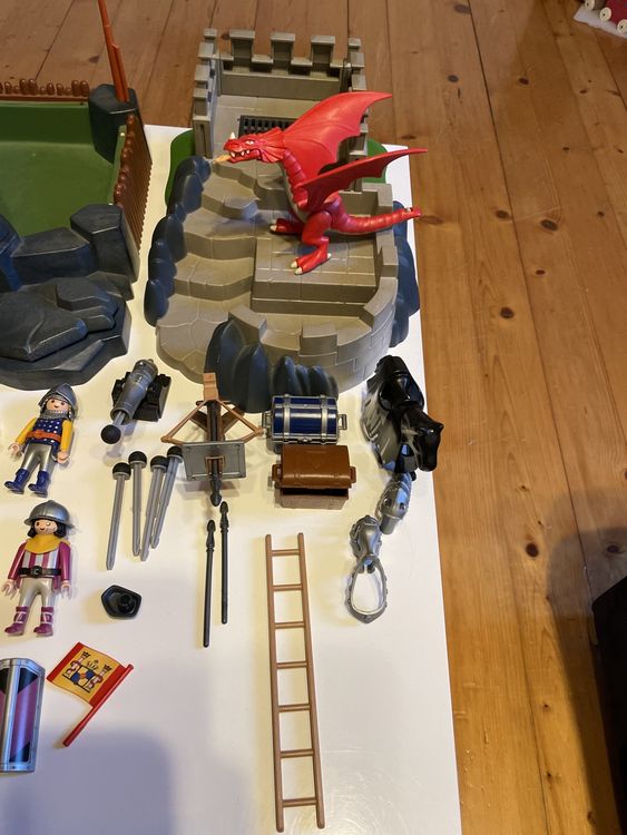 Playmobil Ritterburg Festung Mit Drache Plus Figuren Kaufen Auf Ricardo