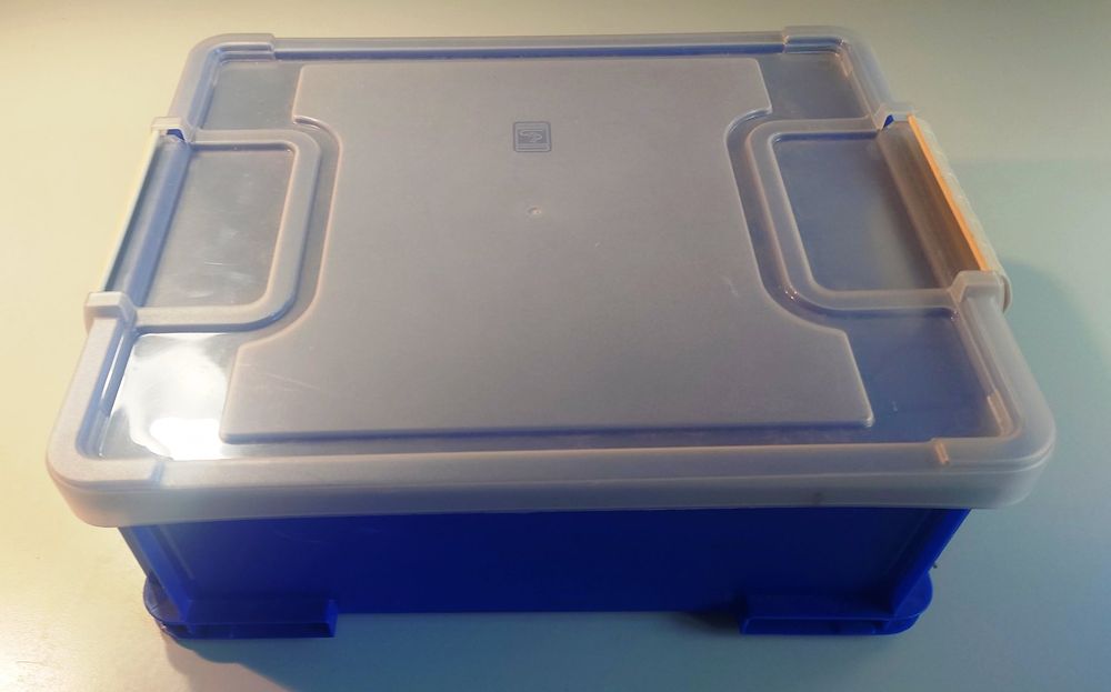 Plastikbox Mit Deckel Blau Kaufen Auf Ricardo