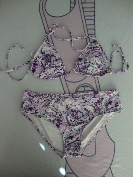 Sommer Bikini Set Lila Weiss Grösse M Neuwertig Neu gemäss