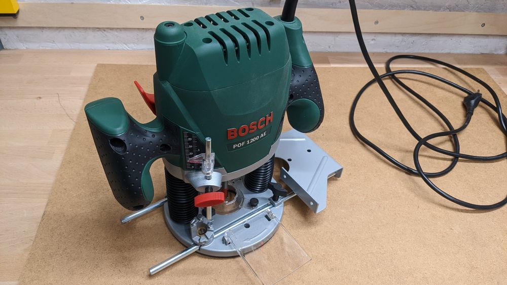 Bosch Oberfräse POF 1200 AE mit Garantie Kaufen auf Ricardo