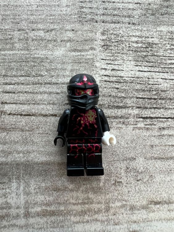 Lego Ninjago Minifigur Cole Kaufen Auf Ricardo