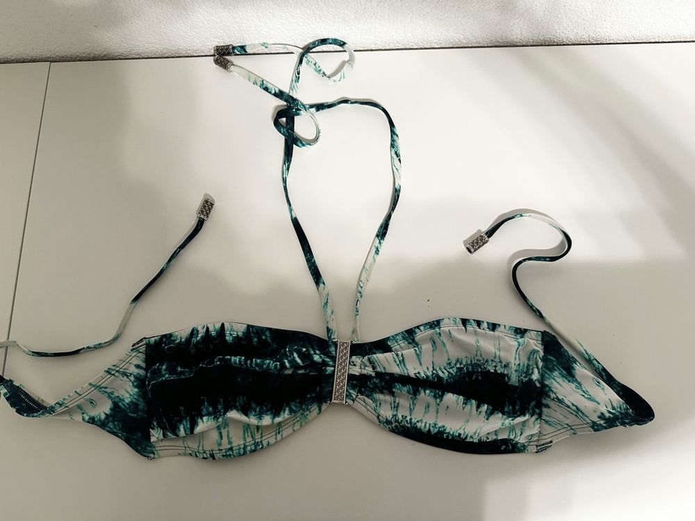 H M Bikini Gr Neckholder Batik grün weiss Kaufen auf Ricardo