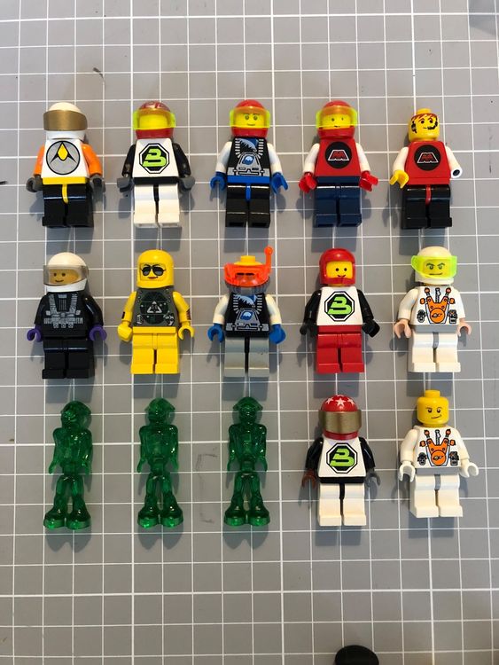 Lego Minifigure Konvolut Lego Space Figuren Aliens Kaufen Auf