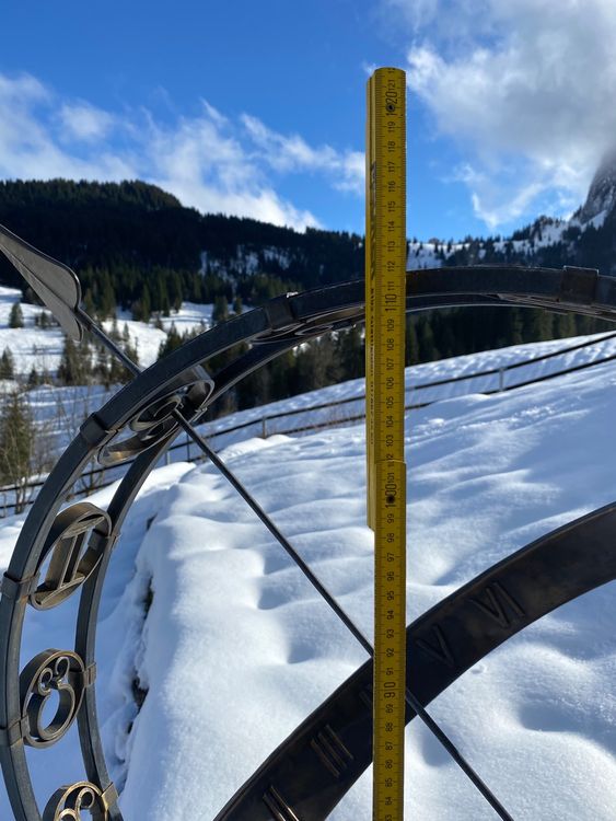 Sch Ne Grosse Sonnenuhr F R Garten Metall Kaufen Auf Ricardo