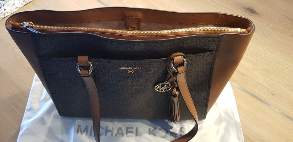 Michael Kors Shopper Sullivan Logostoff Und Leder Kaufen Auf Ricardo