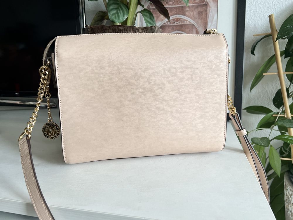 DKNY Handtasche Echt Leder Blush Nude Kaufen Auf Ricardo