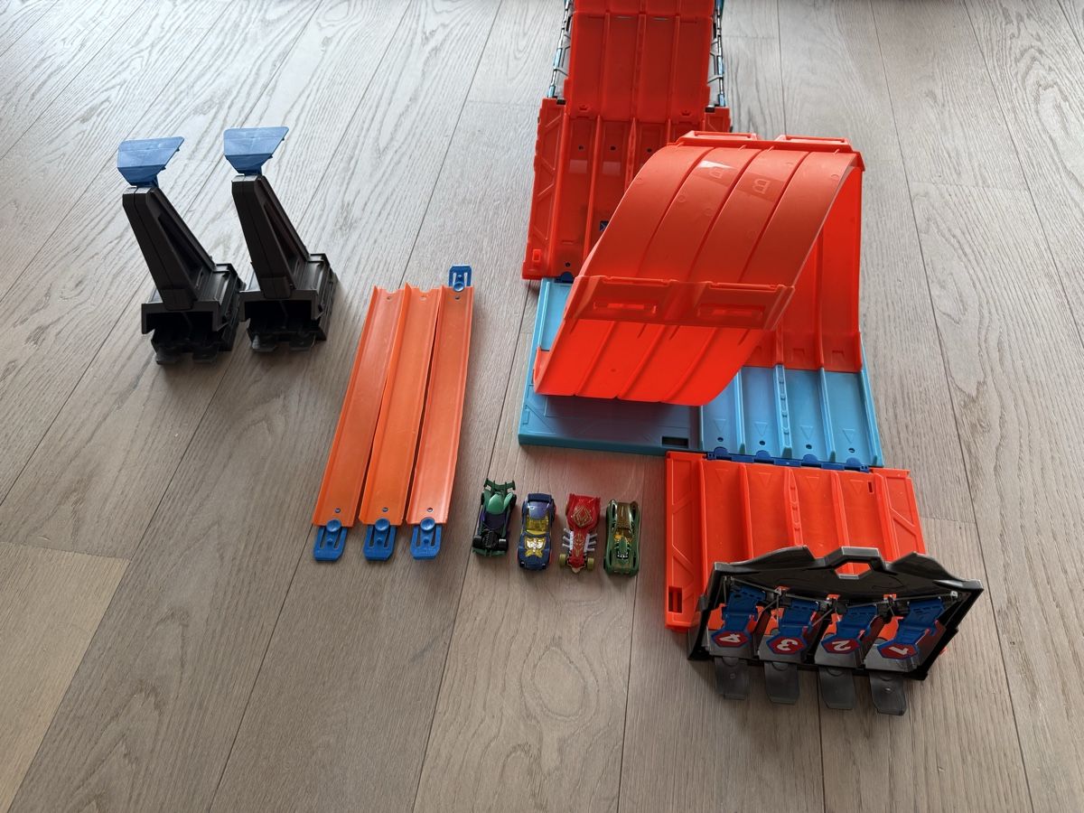 Hot Wheels Track Builder Multi Loop Box Inkl Autos Gebraucht In