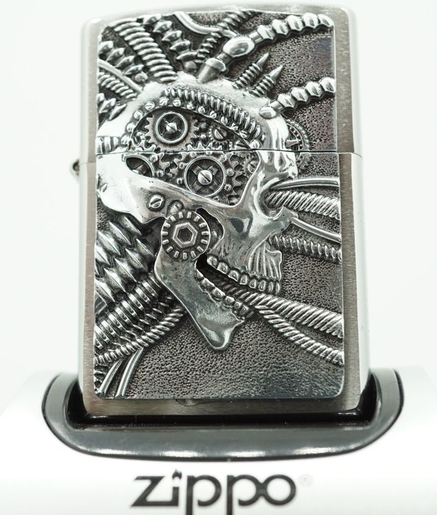 ZIPPO CYBERPUNK SKULL HEAVY 3D 2019 UNGEZÜNDET Kaufen auf Ricardo