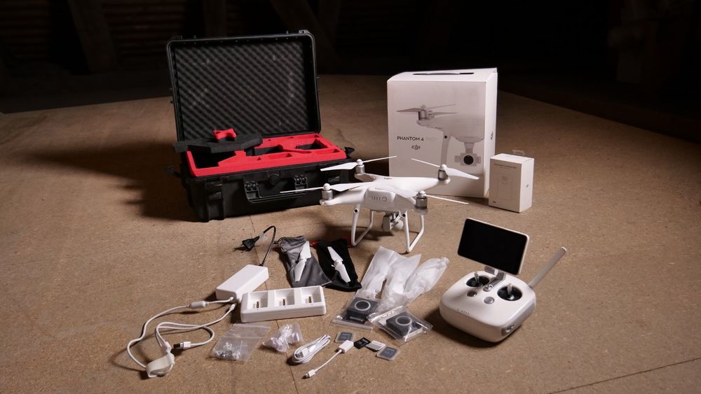 Dji Phantom Pro Drohne Inkl Zubeh R Und Koffer Kaufen Auf Ricardo