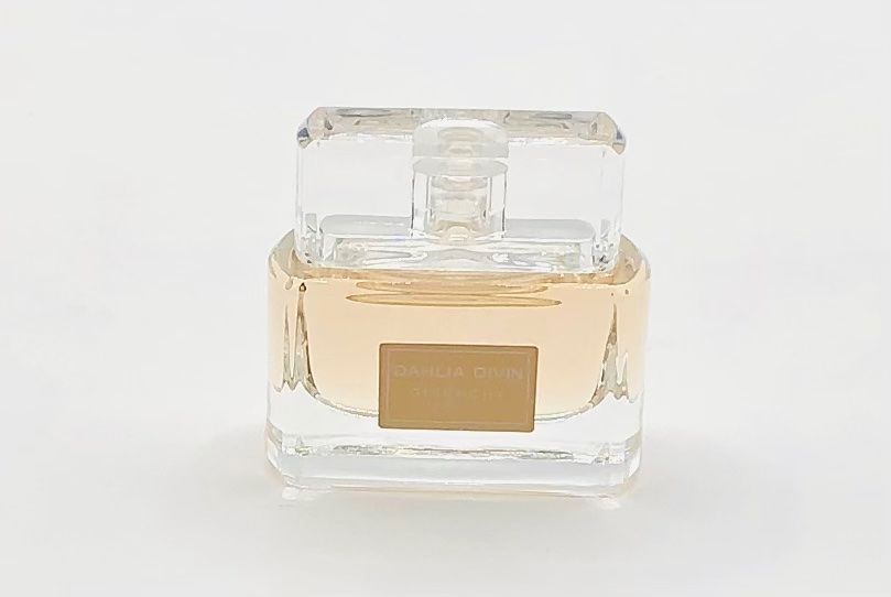 Miniature Givenchy Dahlia Divin Nude Eau De Parfum Ml Kaufen Auf