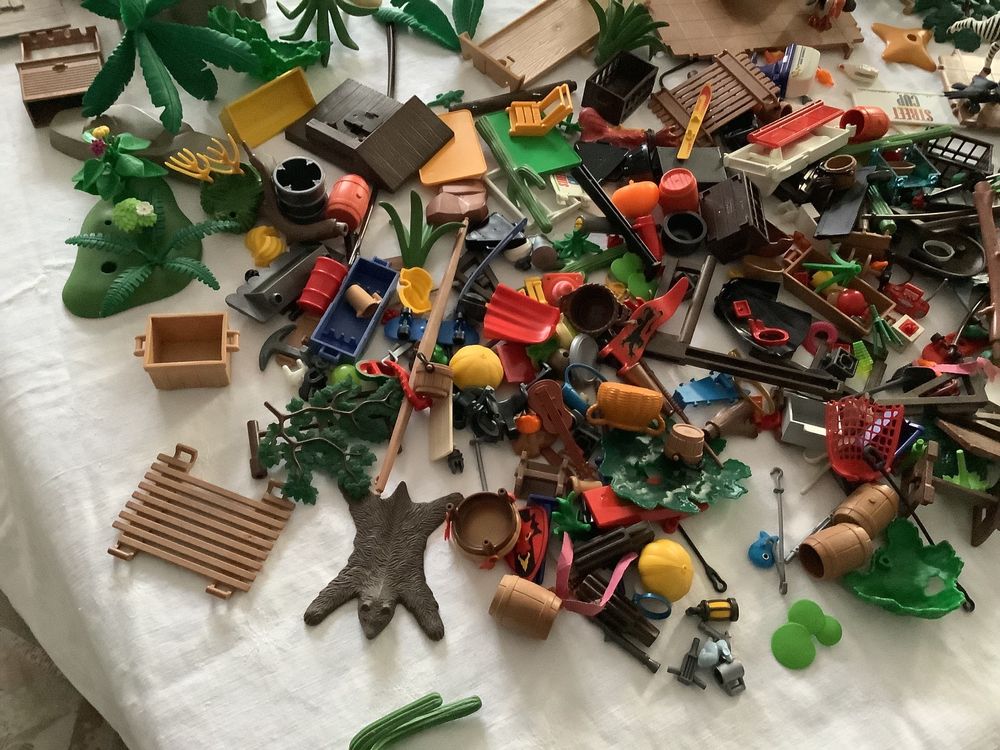 Diverse Playmobil Sachen Alles Was Auf Den Fotos Zusehen Ist Kaufen