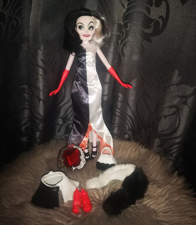 Disney Villains Cruella De Vil Fashion Doll Acheter Sur Ricardo