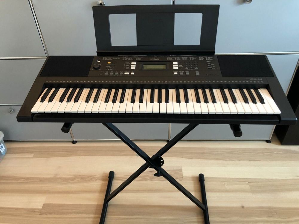 Yamaha KEYBOARD PSR E343 inkl Ständer Kaufen auf Ricardo