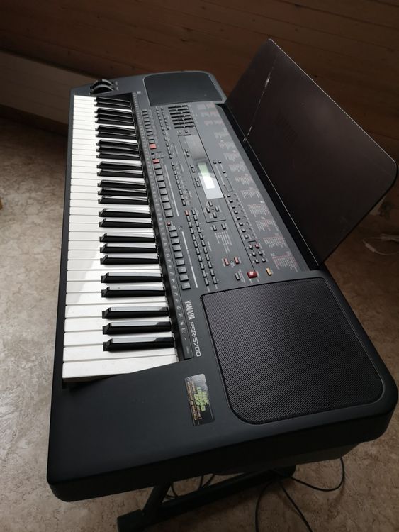 Piano Keyboard Yamaha PSR 5700 inkl Ständer und Fusspedal Kaufen auf