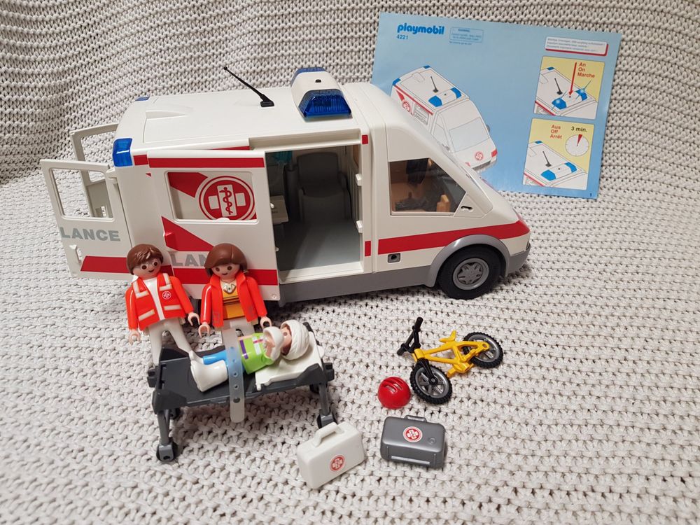 Playmobil Ambulanz Rettungswagen Mit Licht Kaufen Auf Ricardo