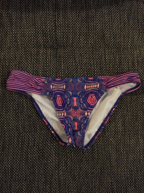 Roxy Bikini Hose Neu gemäss Beschreibung in Rothenhausen für CHF 1