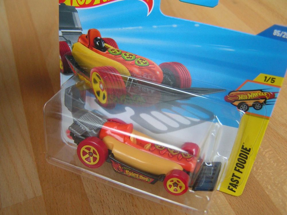 Hot Wheels C Street Wiener Netflix Let S Race Neu Und Originalverpackt In Horgen F R Chf