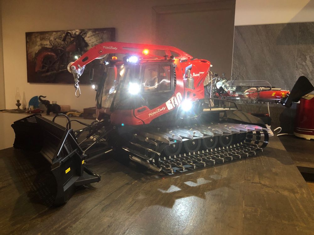 Pistenbully RC 1 12 Red Level Pistenking Kaufen Auf Ricardo