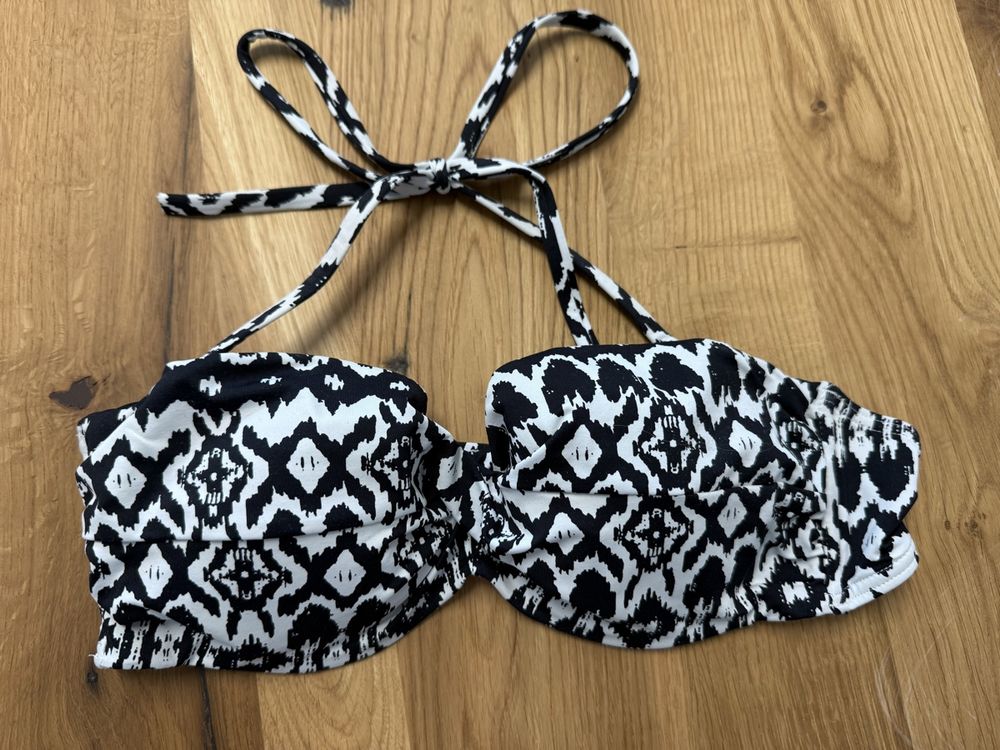 Bikini Oberteil Grösse S schwarz weiss Muster Neckholder Gebraucht