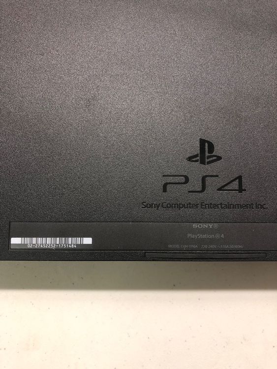 Sony PS4 Konsole 500 GB Zubehör voll funktionsfähig Kaufen auf Ricardo